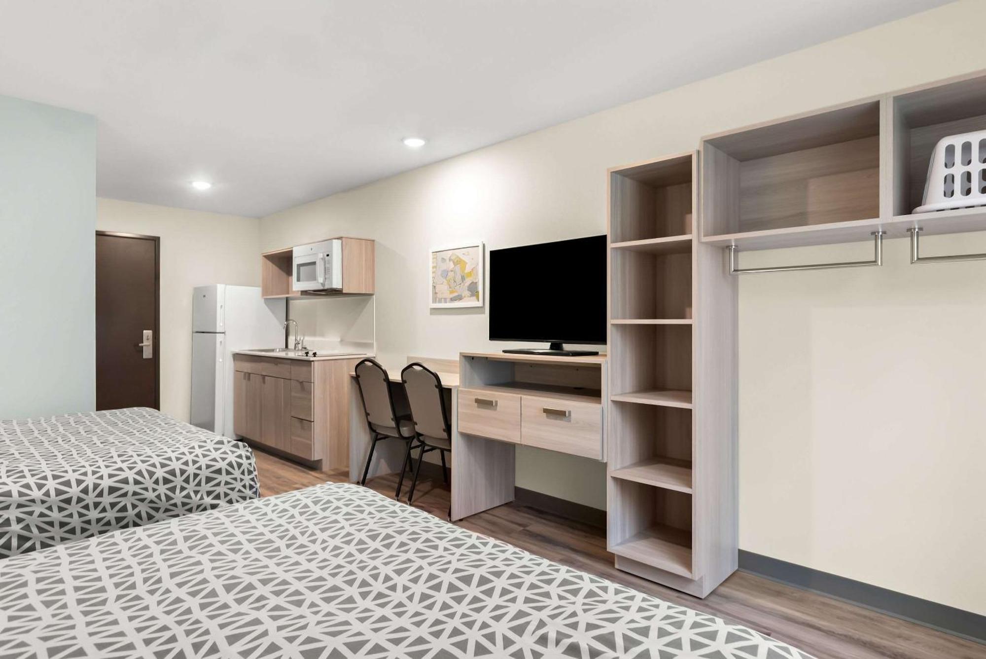 Woodspring Suites Savannah West Chatham Parkway מראה חיצוני תמונה