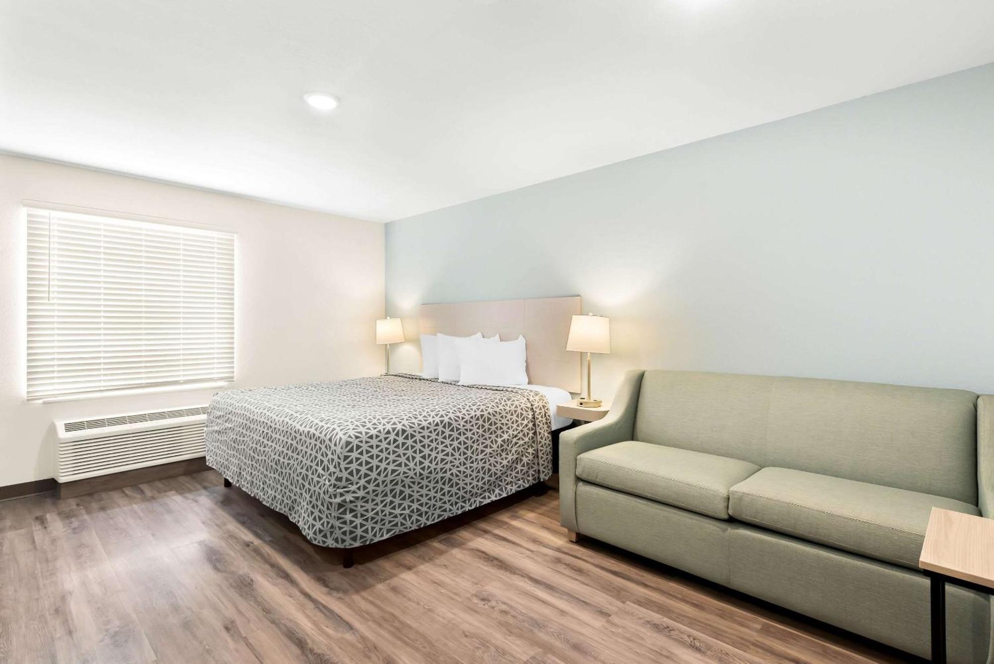 Woodspring Suites Savannah West Chatham Parkway מראה חיצוני תמונה
