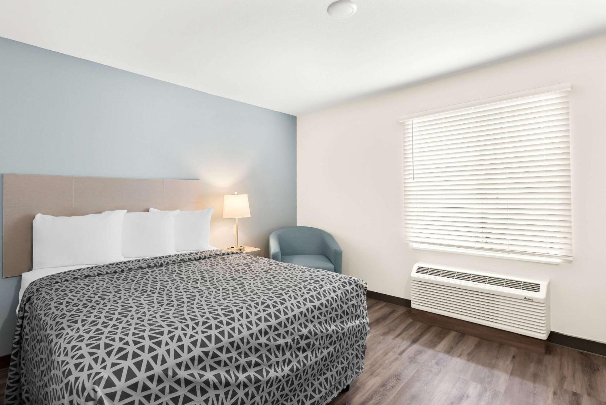 Woodspring Suites Savannah West Chatham Parkway מראה חיצוני תמונה